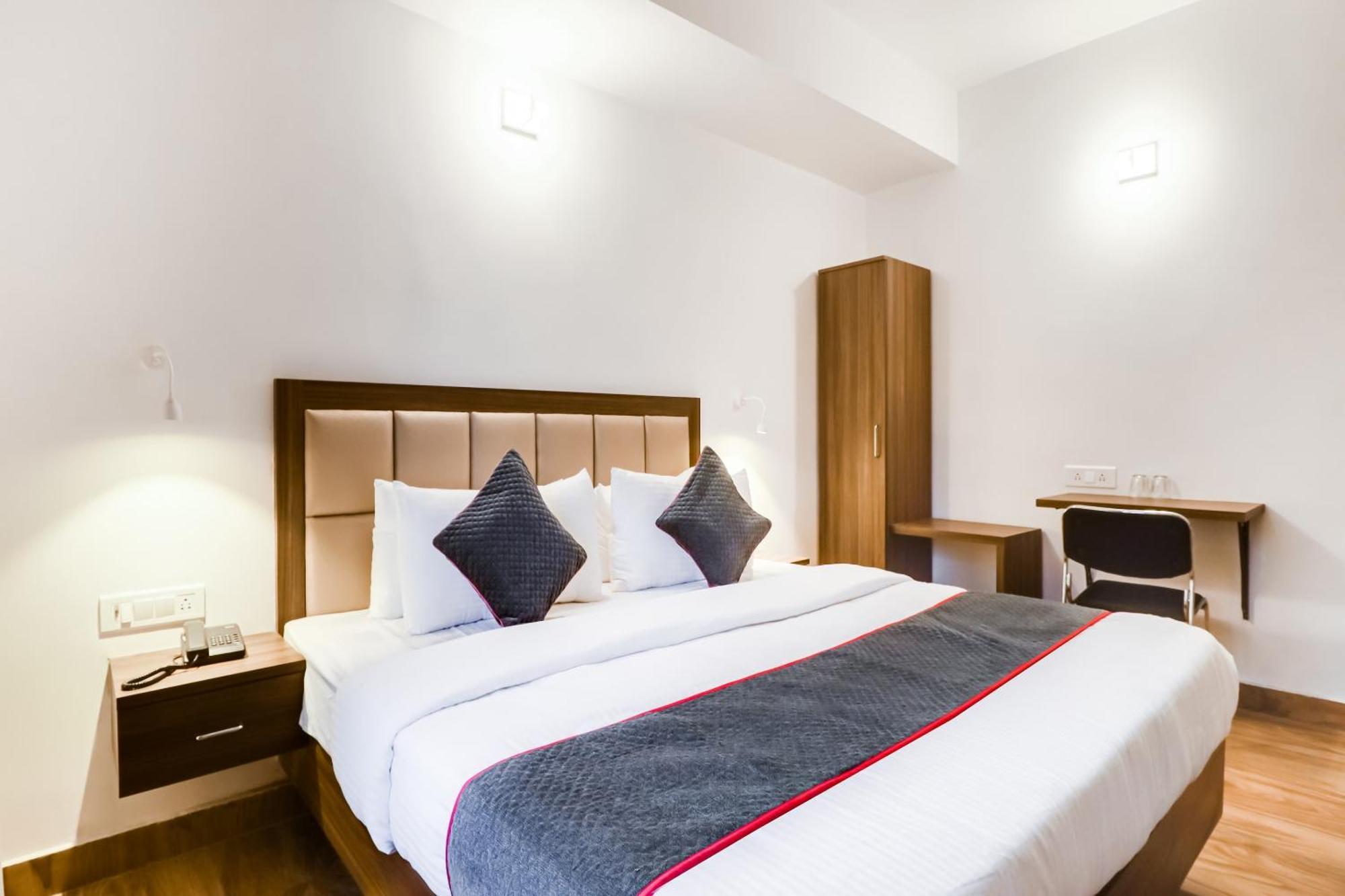 Townhouse Townhouse Clark Inn Patna  Dış mekan fotoğraf