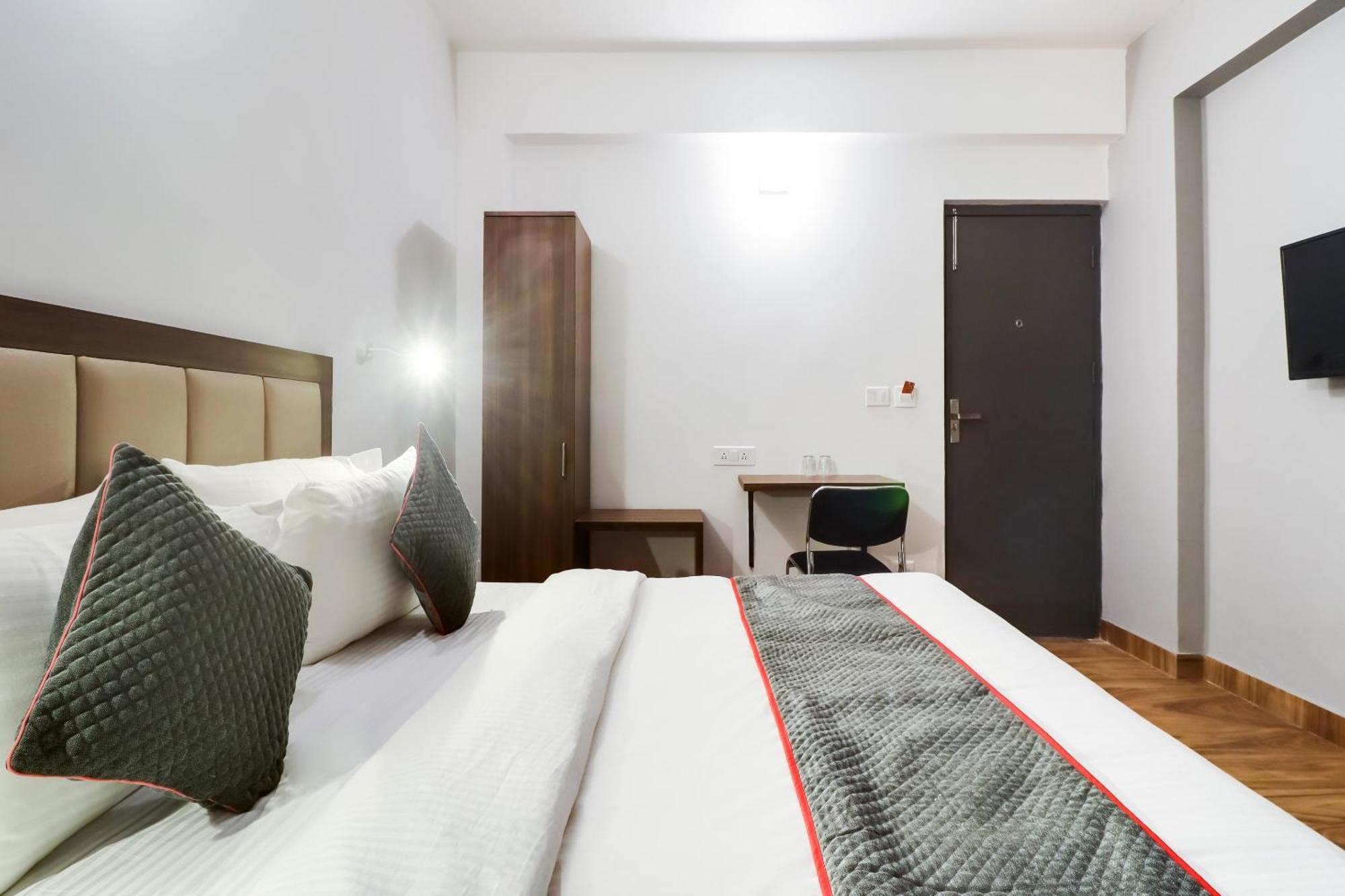 Townhouse Townhouse Clark Inn Patna  Dış mekan fotoğraf