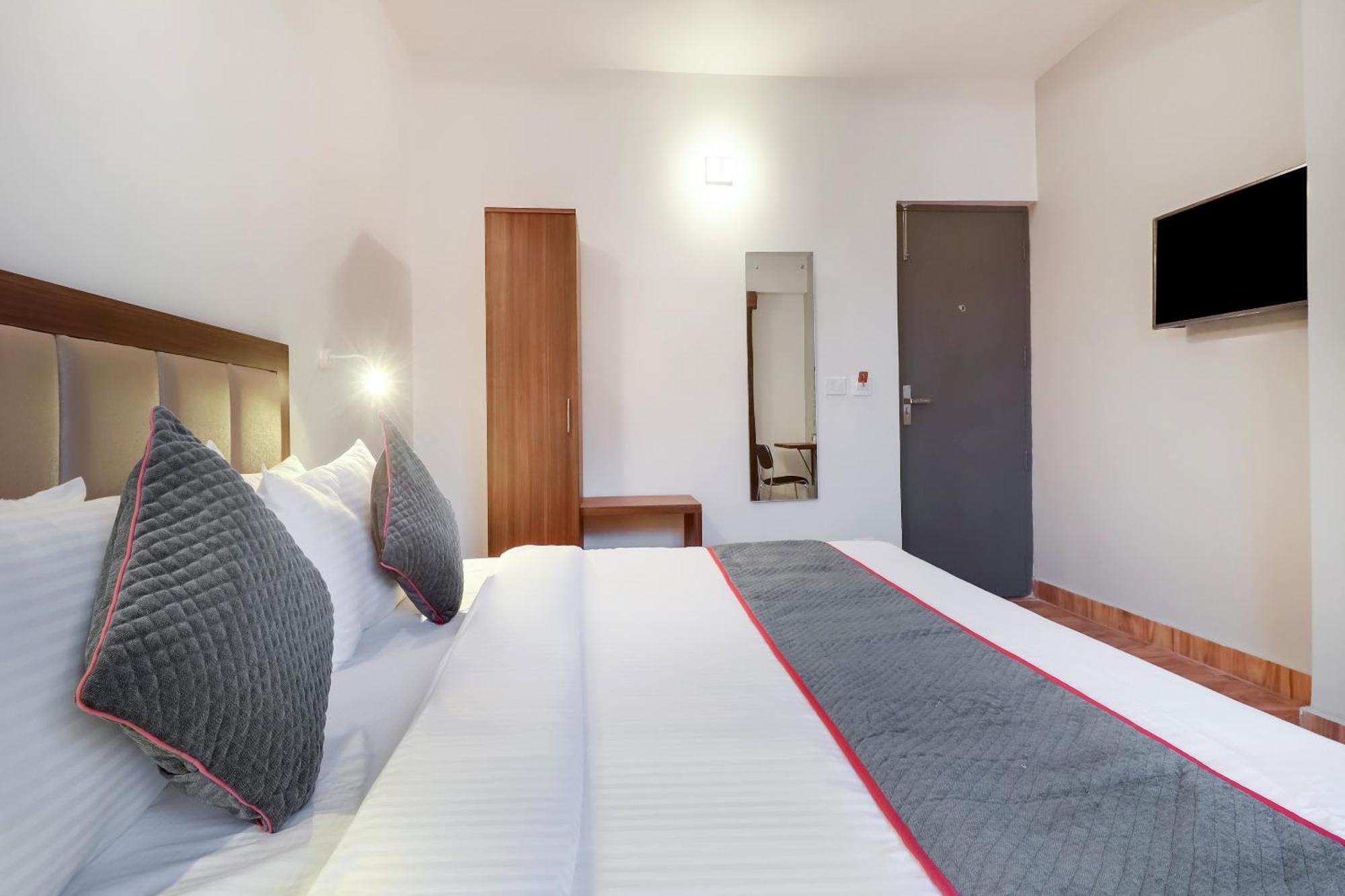 Townhouse Townhouse Clark Inn Patna  Dış mekan fotoğraf